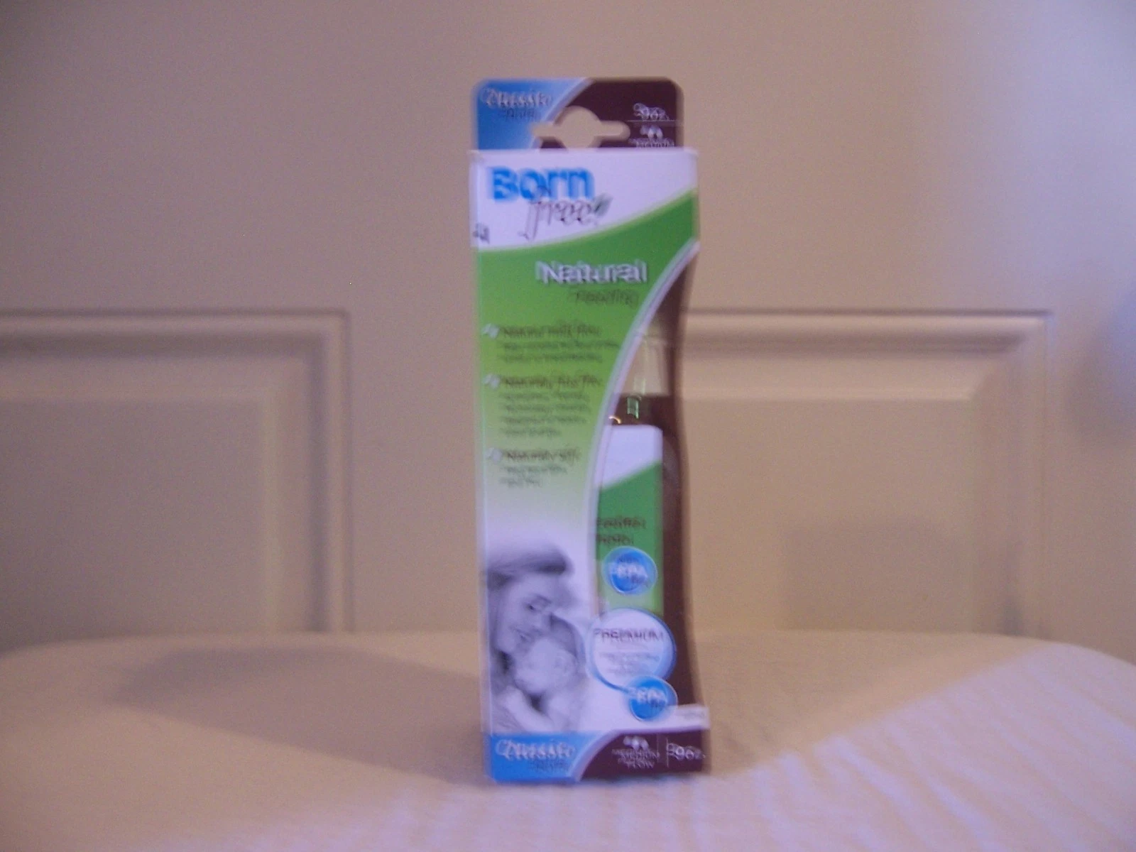 born free natural feeding bottle 9 oz medium flow grey bag