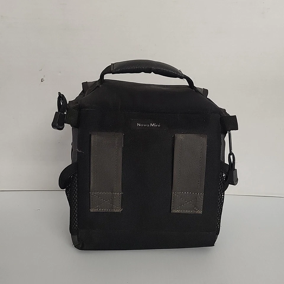 Mini bolsa para cámara Lowepro Nova Foto 2 de 4