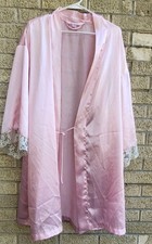 Victoria Secret Pink Satin Robe With Lace At End Of Sleeve Size Large