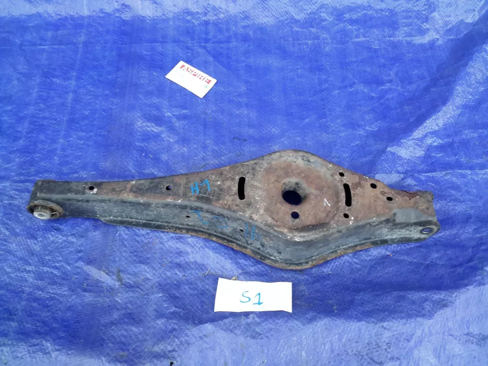 2015 Volkswagen Tiguan Rear Left Driver Side Lower Suspension Control Arm OEM - Image 2 of 2