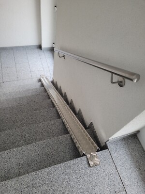 Fahrradrampe 150cm- 270cm, Ohne Bohren am Boden! , Schmale Lauffläche!!! E Bike