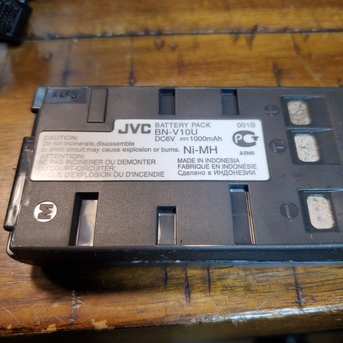 JVC Super VHS Camcorder 700X Digital Zoom Model GR-SXM265U Parts Only - Picture 8 of 11