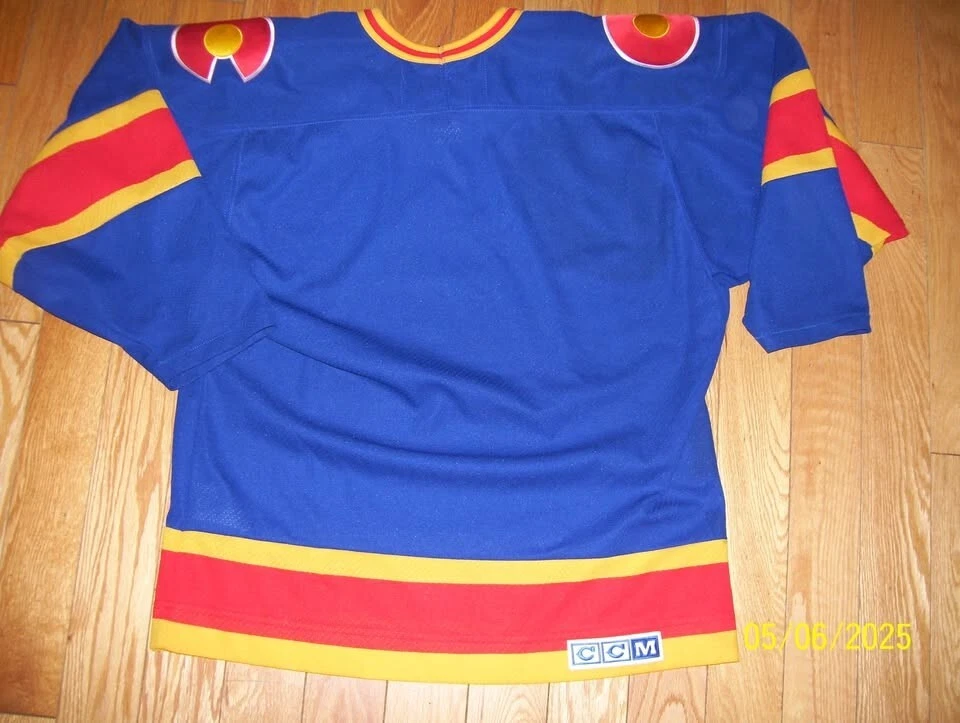 Colorado Rockies NHL Hockey Vintage CCM Jersey Size Medium. - Image 2 of 2