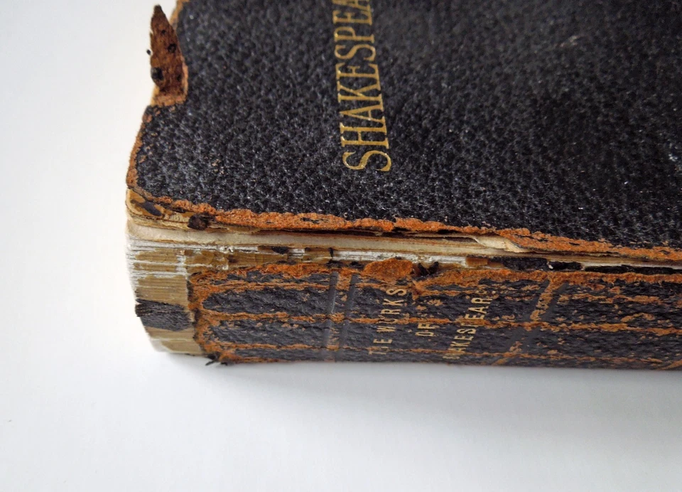 The Complete Works of Shakespeare - 1928 sc, Oxford University Press - Image 3 of 4