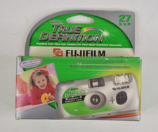 NEW SEALED Fujifilm Disposable 35mm Film Camera 27 Pictures True Definition 2008