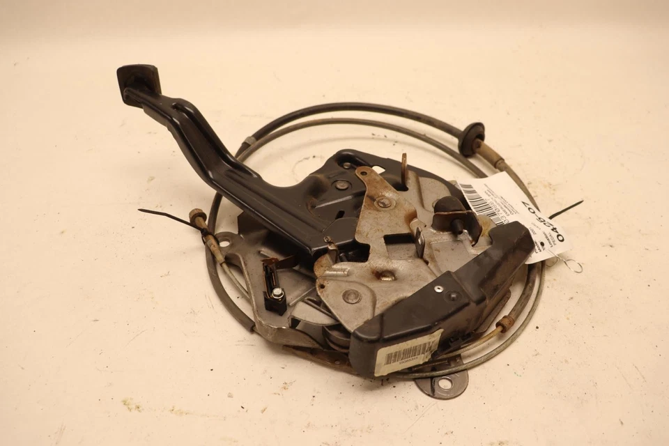 Pedal de palanca de freno de estacionamiento de emergencia Chevy Tahoe 2000-2006 OEM Foto 2 de 4