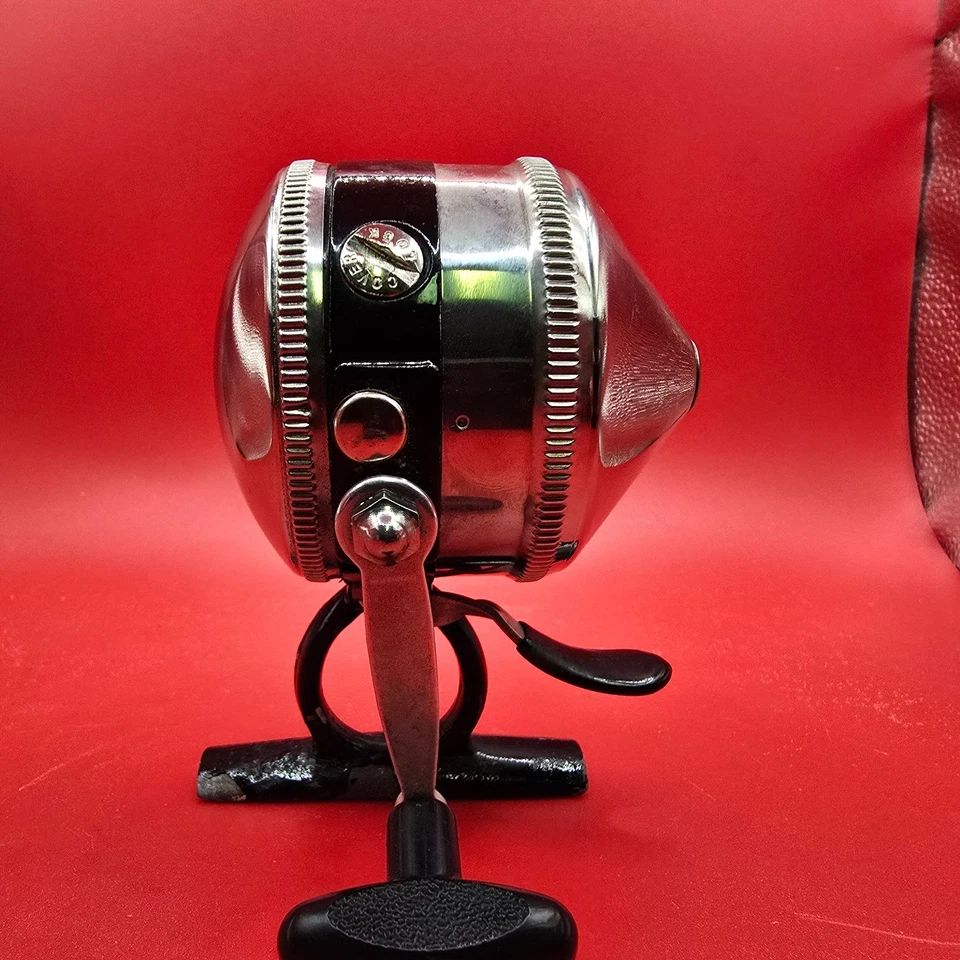 Spinner Zebco modelo 44 vintage probado y funciona como debe muy suave Foto 2 de 4