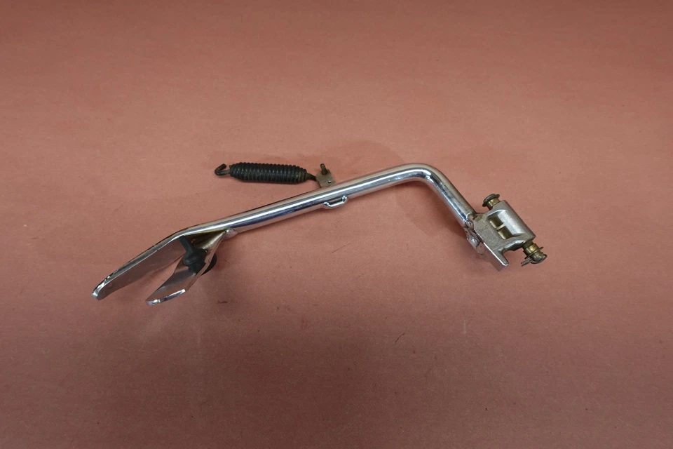 Harley-Davidson Rocker C 2009-2011 FXCWC soporte lateral Foto 4 de 4