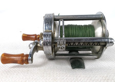 Pflueger Skilkast No. 1539 Level Wind Bait Casting Fishing Reel (JW)
