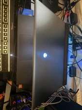 Alienware m18 18" 480 Hz FHD+WVA Gaming Laptop (12-Core AMD Ryzen 9 7845HX
