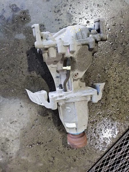 Conjunto de suporte diferencial de eixo traseiro Ford Edge Fusion 2015-2018 fabricante de equipamento original - Imagem 3 de 4