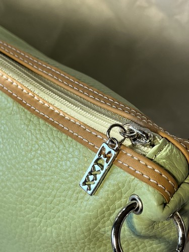 Maxx New York Crossbody/Shoulder Bag-New Without Tags - Picture 8 of 8