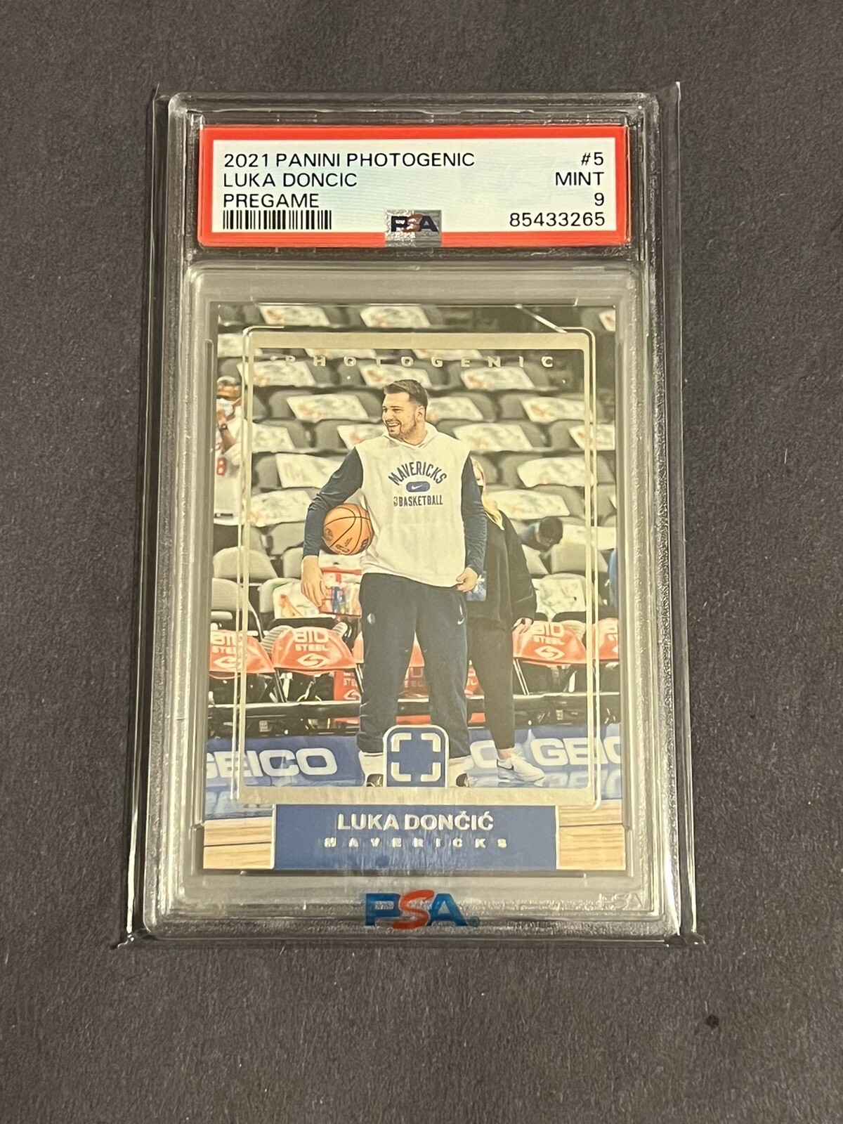 2021-22 Panini Photogenic Luka Doncic Pregame #5 - PSA 9 MINT