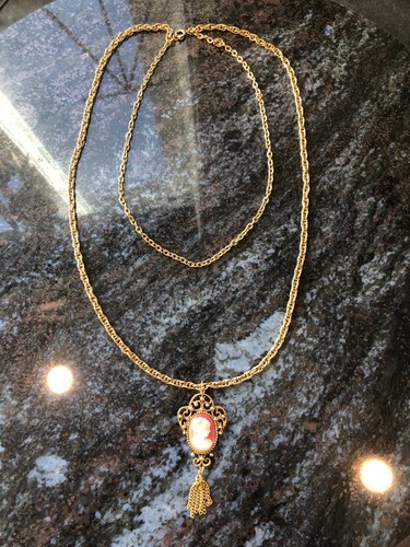 Necklace Gold Tone Coro Acrylic Cameo Floral Motif Vintage Double Chain - 第 1/14 張圖片