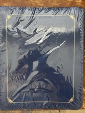 Creative Memories 8 X 10 Blue Reflections Scrapbook Album with Gold Trim