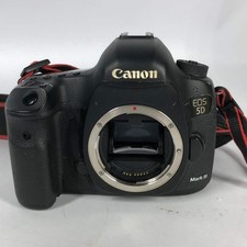 Canon EOS 5D Mark III 22.3MP Digital SLR DSLR Camera 118,145 Shutter Count
