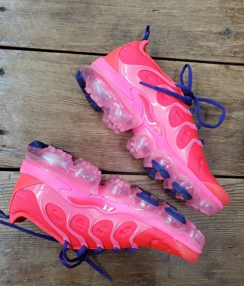 nike vapormax plus neon red