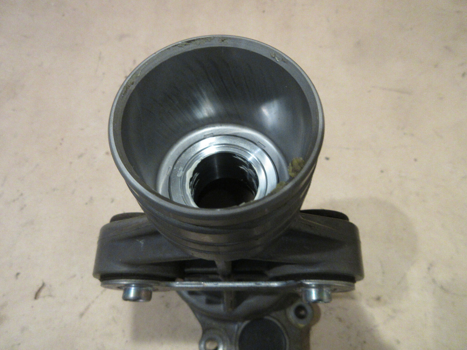 Lamborghini Huracan RH Steering Rack End Piece Housing Extension Motor Support