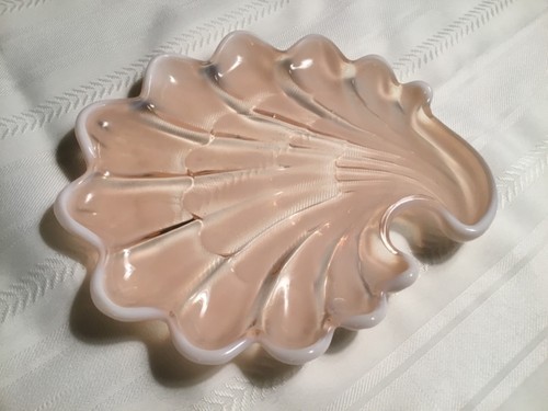 Vintage Duncan & Miller Pink Peach White Opalescent Art Glass Dish Tray (K96) - Picture 4 of 4