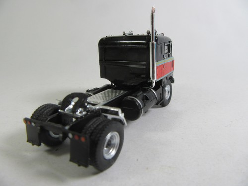 Brekina 1:87 Kenworth Bullnose Cabover Black/Orange Finished Model - Picture 5 of 8