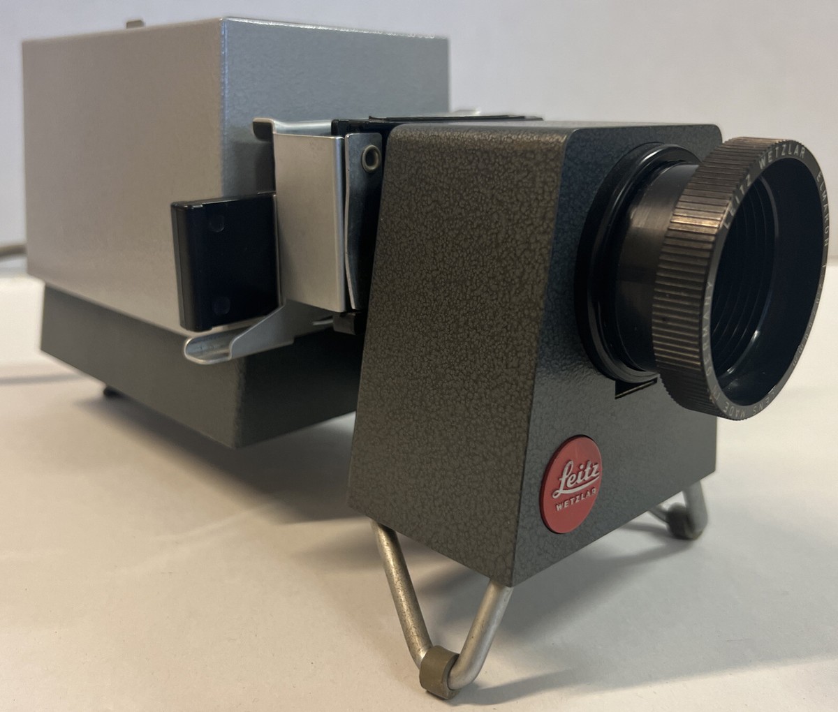 Lovely Vintage Leitz Wetzlar Pradix 35mm Slide Projector Great