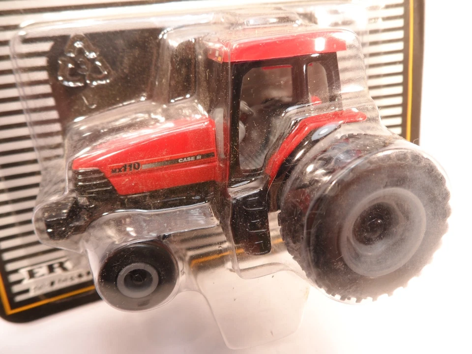 NOS ERTL 1/64 Scale Case IH mx110 Maxxum Tractor with Duals RARE on card! 1997 - Image 2 of 4