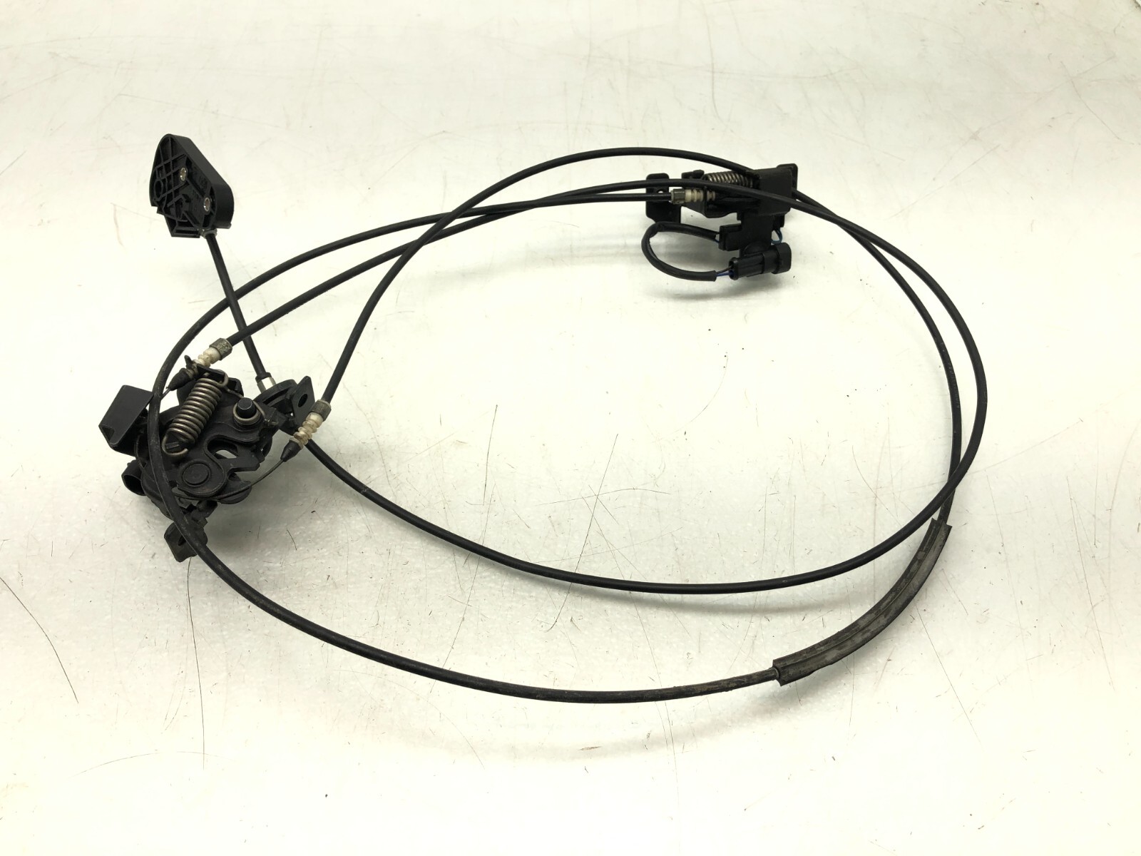 2014-2019 MASERATI GHIBLI S Q4 FRONT HOOD LOCK LATCH W/ CABLE & HANDLE OEM.