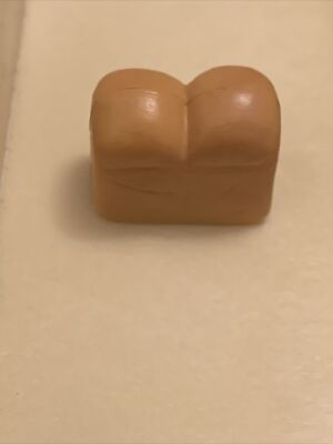 Sylvanian Families Wassermühle Bäckerei frisches Brot Laib ungeschnitten