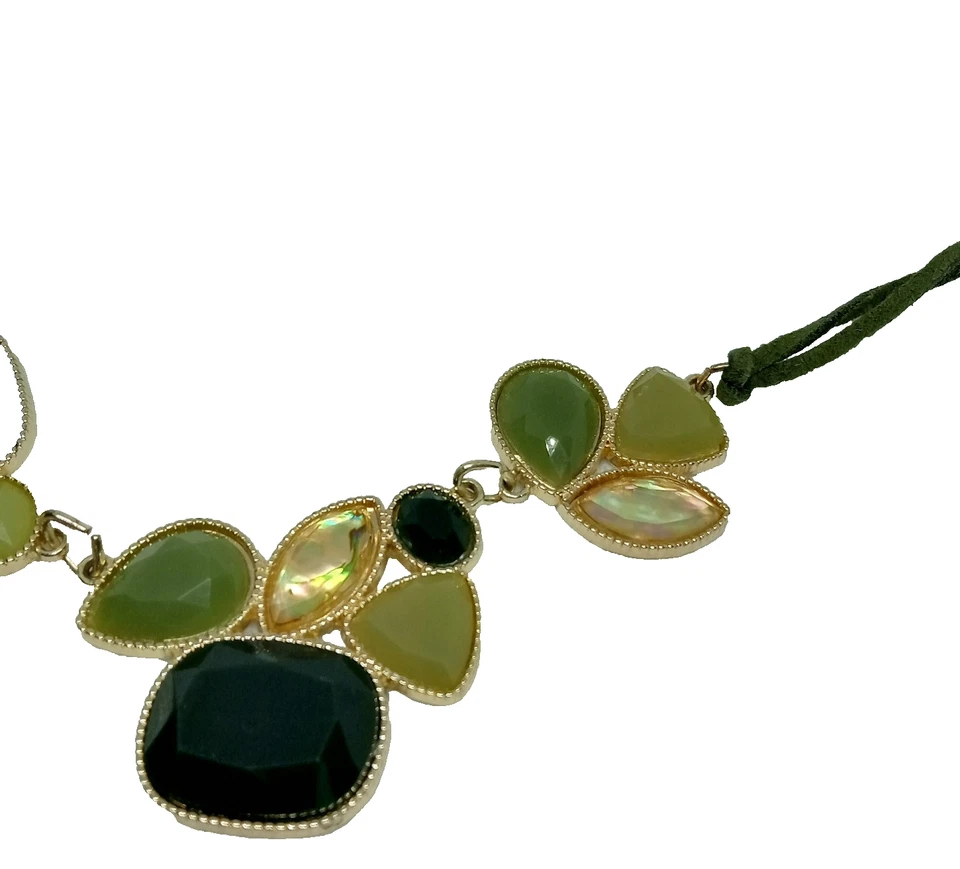 Statement Necklace Floral and Faceted Settings Gold Tone Love of Green's - Image 3 of 4