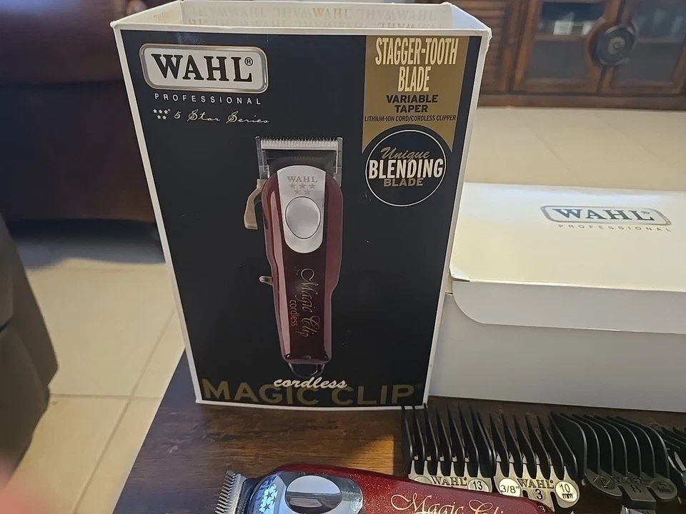 Wahl Professional 5 Star Cordless Magic Clip Hair Clipper 8591L1 - RED - Image 3 of 4
