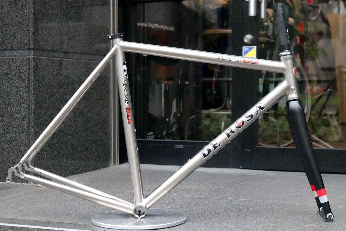DE ROSA TITANIO TITANIO 3/2.5 2016 52 Size Titanium Road DE ROSA TITANIO TITANIO 3/2.5 2016 52 Size Titanium Road