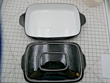 KitchenAid 4.5-qt Black Rectangular Vitrified Stoneware Baker with Lid/Trivet