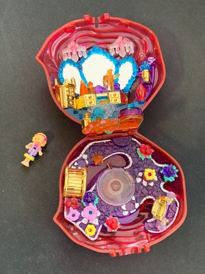 Vintage 1996 Polly Pocket Sweet Roses 