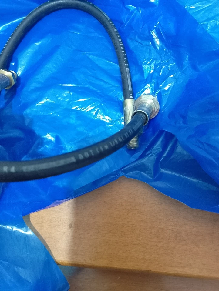 peugeot 404 front brake hoses (before1967) bendix NOS - Image 3 of 4