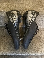 Nike Mercurial Vapor 13 Academy  FG/MG Football Boots Size UK 7 Black / Silver