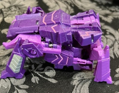 Transformers Toys Cyberverse Action Attackers: 1-Step Changer Shockwave Action