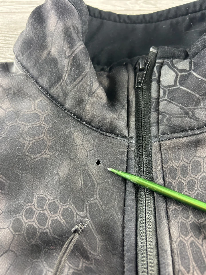 Kryptek Black Camo Jacket Mens size Large Mock Neck Full Zip Fleece Lined - Image 2 of 4