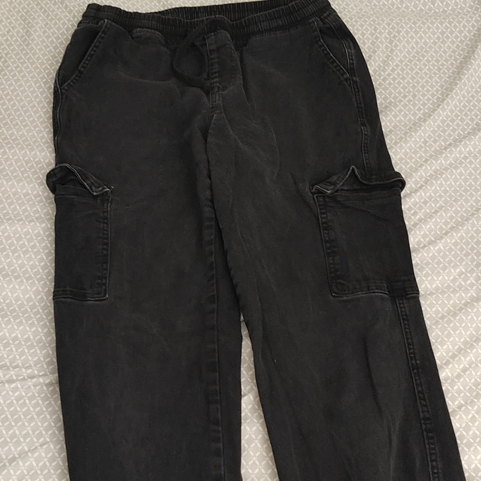Forever 21 Black Cargo Pants Elastic Waist Drawstring Pockets Women's