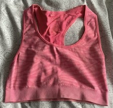 CROP TOP DONNA PRIMARK ROSA BRILLANTE PALESTRA.TAGLIA XS. CONDIZIONI DISCRETE.
