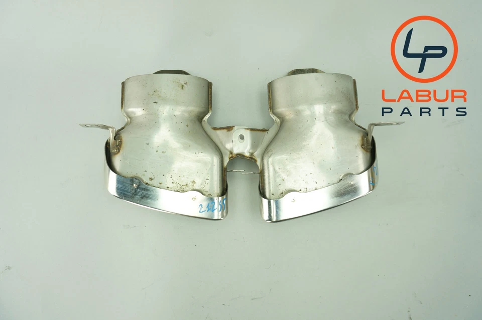 Conjunto de pontas de tubo de escape traseiro esquerdo e direito W212 10-13 Mercedes Classe E C805 - Imagem 3 de 4