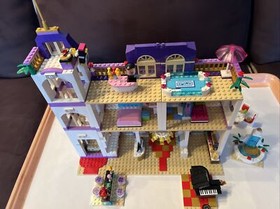 Lego Friends Heartlake Grand Hotel 41101 - Manuals - Missing 5 pieces ? see ad