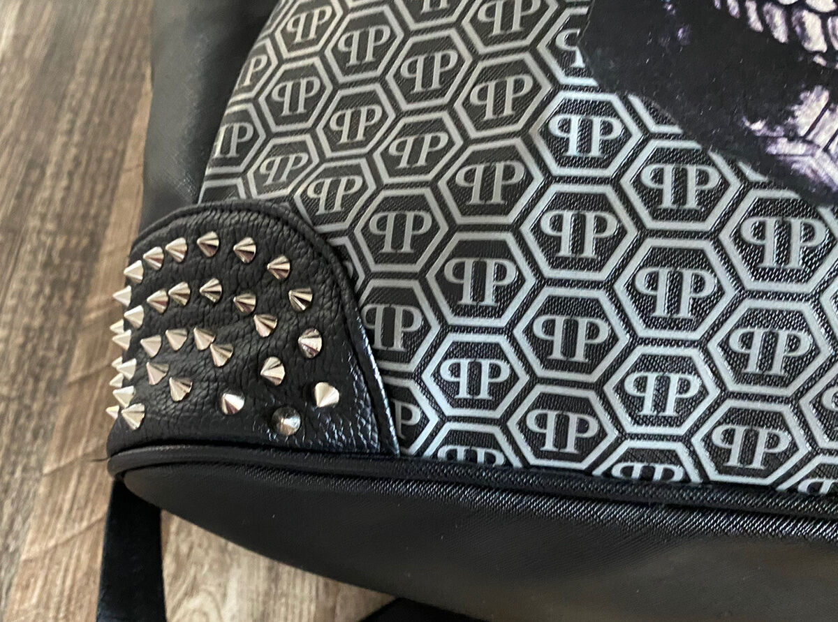 Authentic Philipp Plein Backpack Skeleton Skull Studded Authentic Philipp Plein Backpack Skeleton Skull Studded