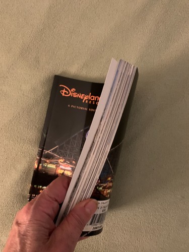 Disneyland Resort: A Pictorial Souvenir Book 128 Pages 2002 BRAND NEW - Picture 5 of 6