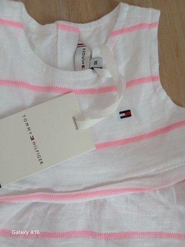 Tommy Hilfiger Baby Girl's Set - Picture 2 of 6