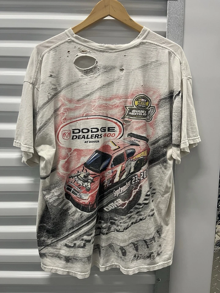 Camiseta de carreras Dodge Dealers 400 vintage de los años 2000 Foto 2 de 3
