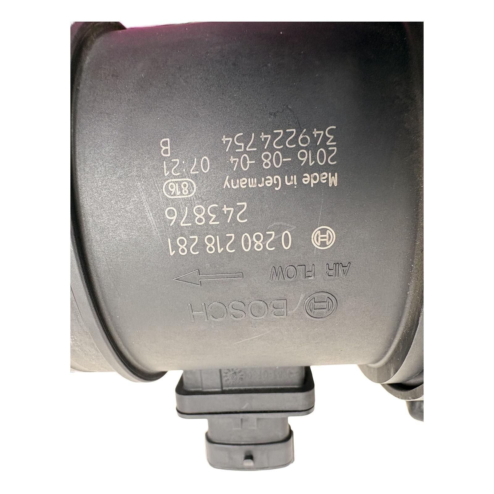 Maserati Ghibli 2014-2019 Left Air box top P/N 673007391