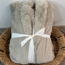 POTTERY BARN FAUX SHEARLING ROBE ADULT SIZE S STONE HOODED COZY SAMPLE