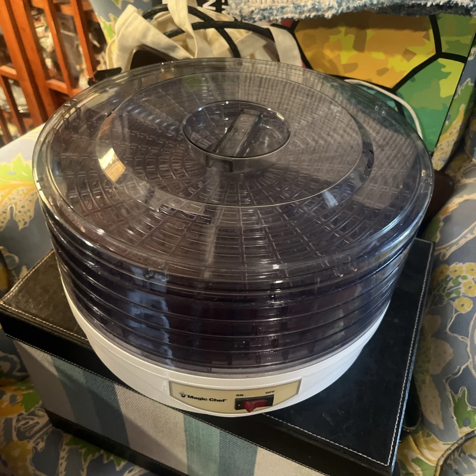 MAGIC CHEF 470 DESHIDRATADOR ELÉCTRICO DE ALIMENTOS CECINA CON 5 BANDEJAS # Foto 2 de 2