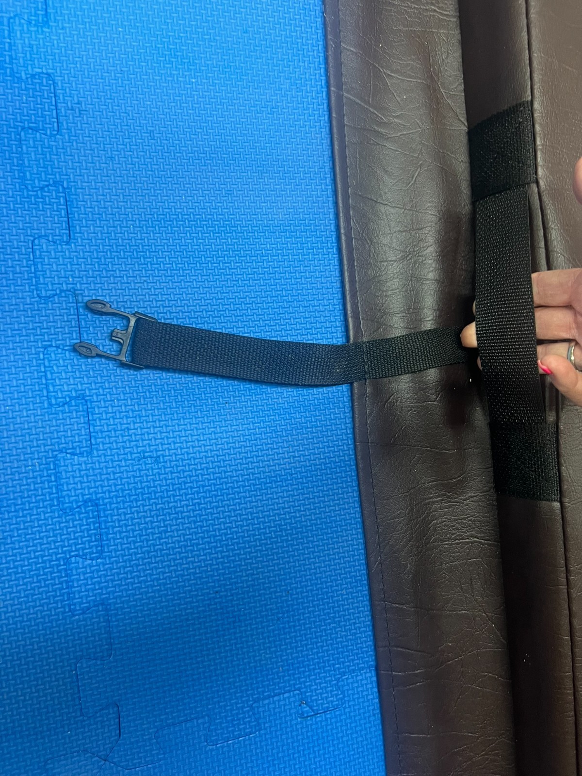 Brand new 93-1/2" x 80" Prestige brown hot tub cover MINOR DAMAGE Local Pickup