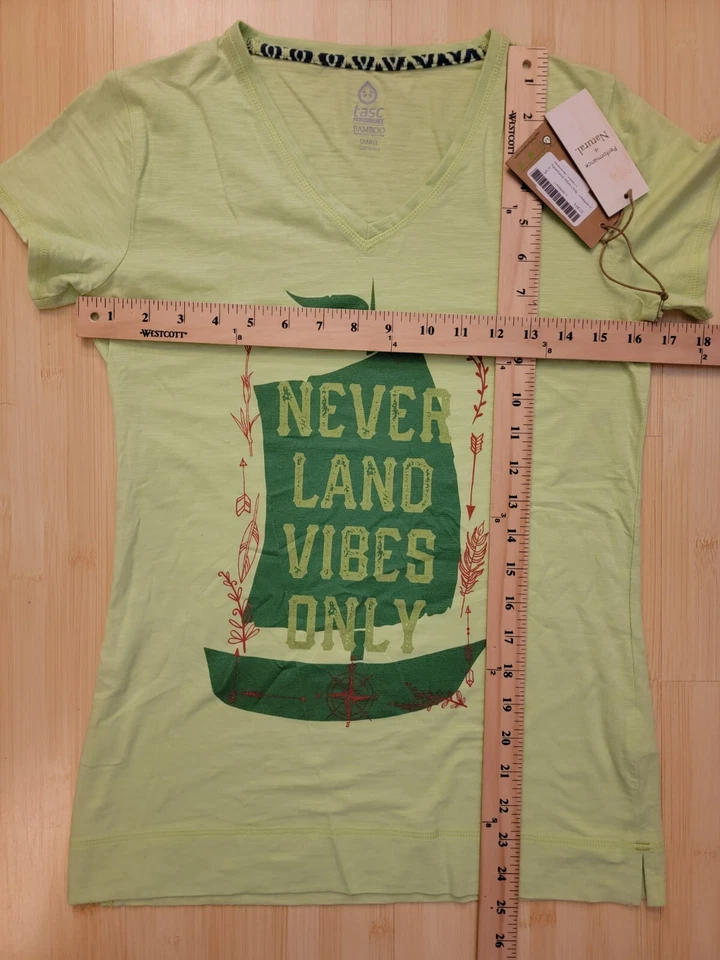 Camisa de bambú para mujer TASC pequeña rendimiento Never Land Vibes manga corta 92461 Foto 3 de 4